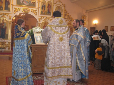 Пение величания Божией Матери